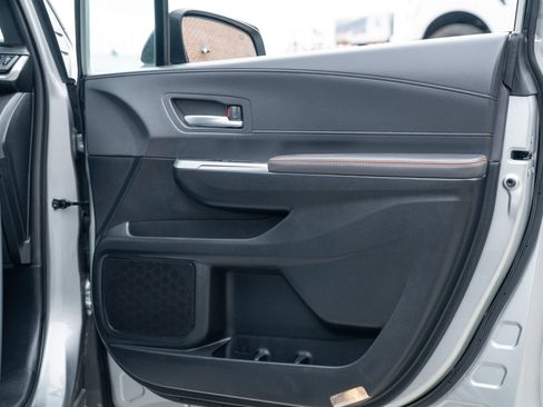 Used 2023 Toyota Sienna XSE FWD image 28