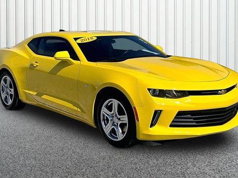 Used 2018 Chevrolet Camaro LT RWD image 1
