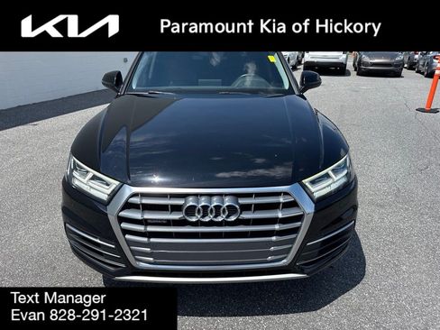 Used 2020 Audi Q5 2.0T Premium Plus w/ Premium Plus Package AWD/4WD image 2