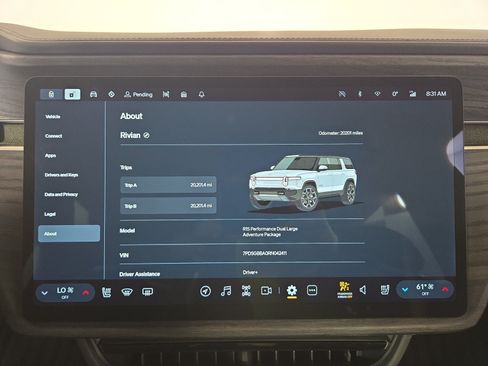 Used 2024 Rivian R1S Adventure AWD/4WD image 29