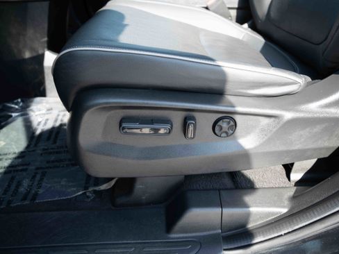 Used 2024 Honda Odyssey Elite image 12