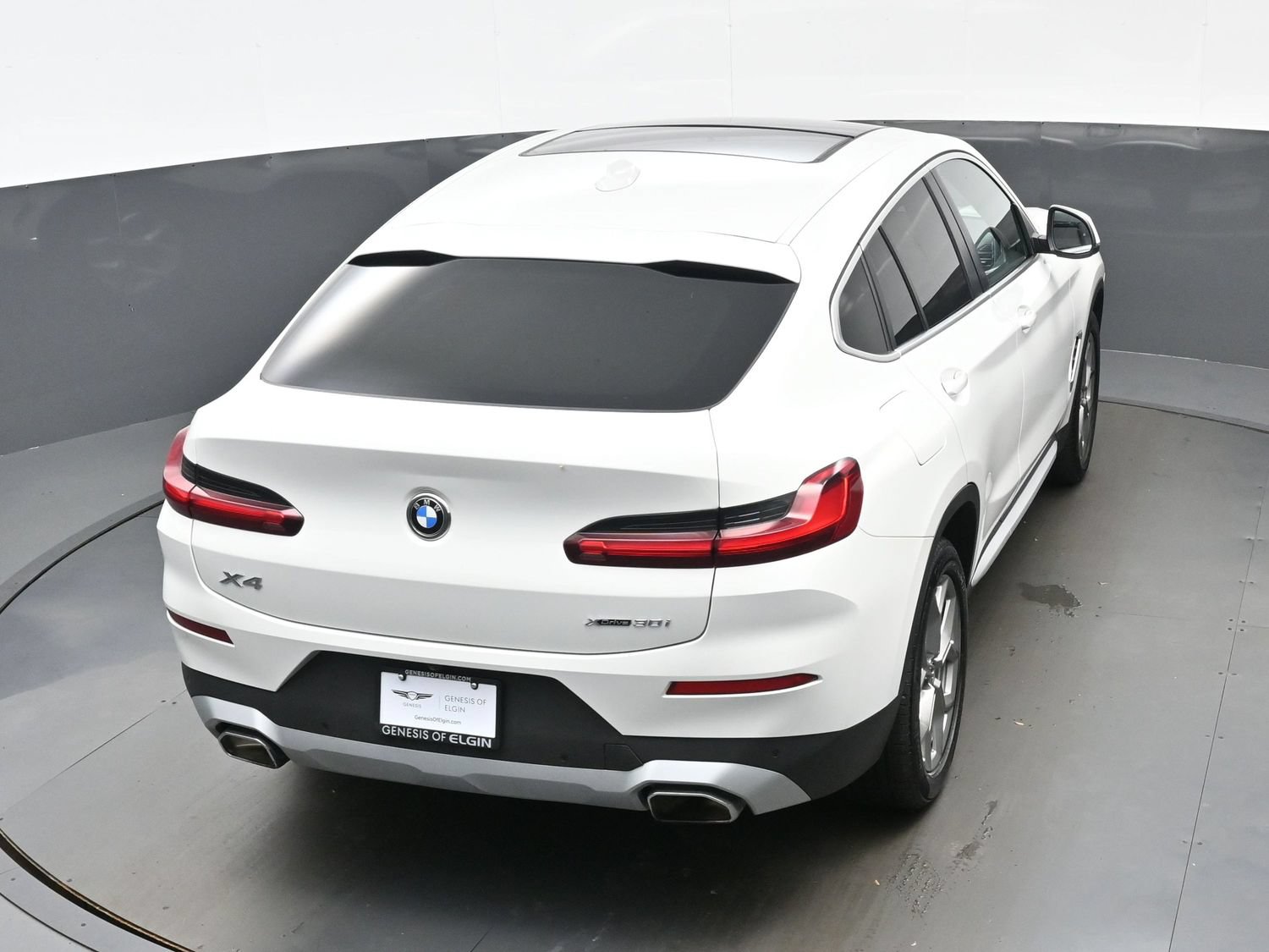 Used 2025 BMW X4 xDrive30i AWD/4WD image 39