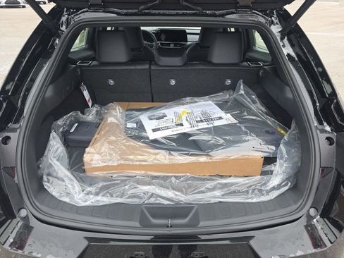 New 2025 Lexus UX 300h AWD image 7