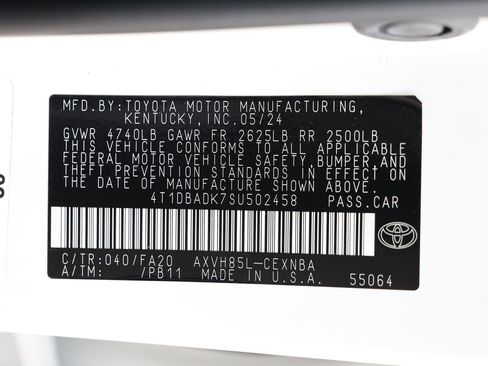 Used 2025 Toyota Camry LE AWD/4WD image 36