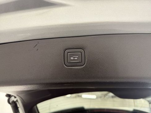 Used 2024 Chevrolet Blazer LT w/ Midnight/Sport Edition image 17