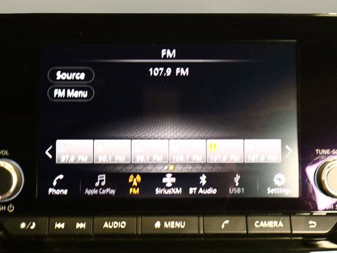 Used 2024 Nissan Pathfinder S image 35