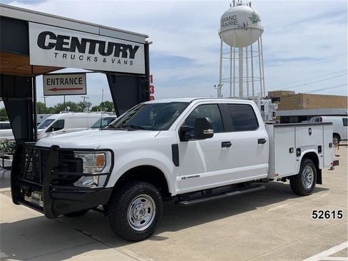 Used 2022 Ford F350 XL w/ Power Equipment Group AWD/4WD image 3