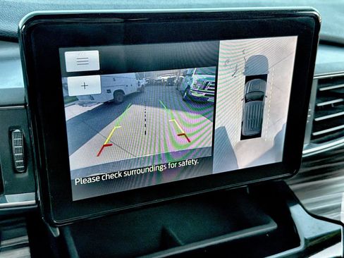 Used 2023 Ford Explorer Limited RWD image 17