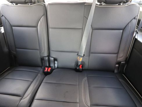 Used 2024 Chevrolet Suburban Premier AWD/4WD image 16
