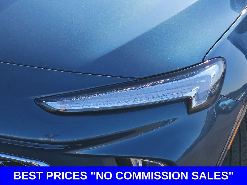 Used 2024 Buick Encore GX Avenir w/ Avenir Convenience Package FWD image 33