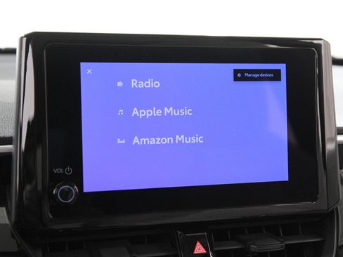 Used 2024 Toyota Corolla Cross LE image 11