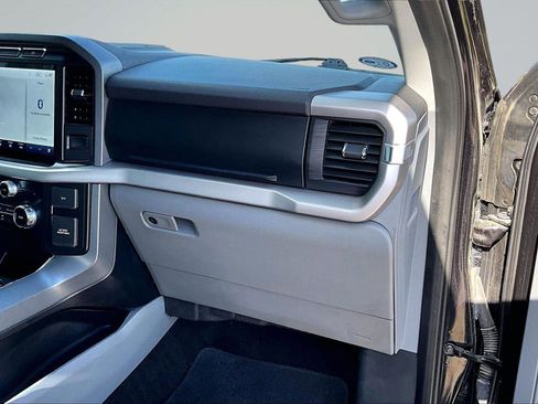 Used 2022 Ford F150 XLT w/ Equipment Group 302A High AWD/4WD image 18