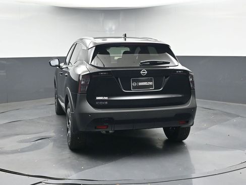 New 2026 Nissan Kicks SV image 4
