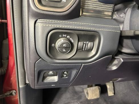 Used 2020 RAM 1500 Limited AWD/4WD image 19