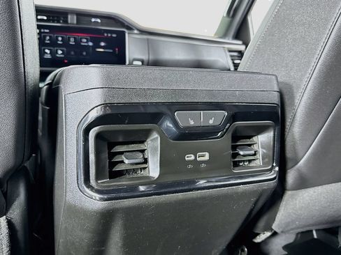Used 2024 GMC Sierra 2500 AT4 w/ AT4 Premium Plus Package AWD/4WD image 13