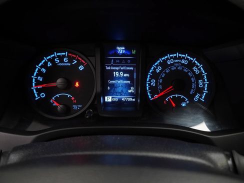 Used 2023 Toyota Tacoma SR AWD/4WD image 26
