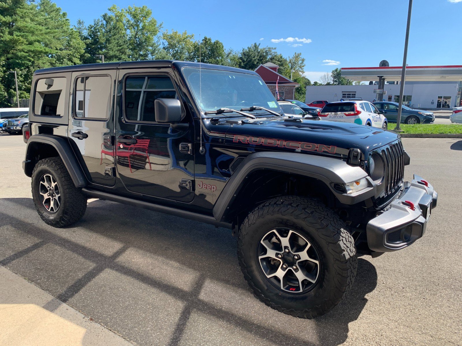 Used 2022 Jeep Wrangler Unlimited Rubicon AWD/4WD image 3