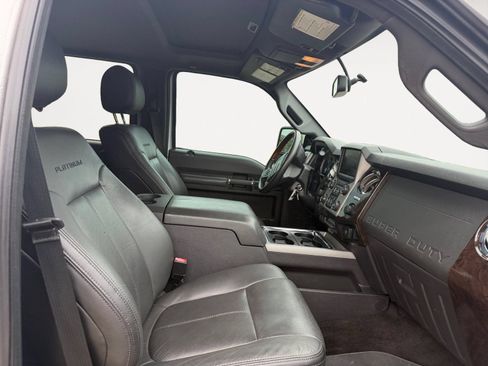 Used 2016 Ford F250 Platinum w/ FX4 Off-Road Package AWD/4WD image 15