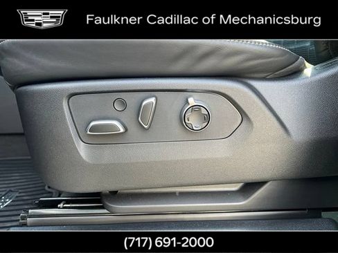 Used 2026 Cadillac Escalade Platinum Sport w/ LPO, ONYX Package AWD/4WD image 36