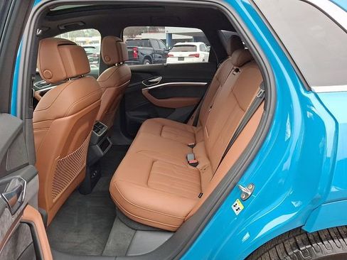 Used 2019 Audi e-tron Prestige image 13