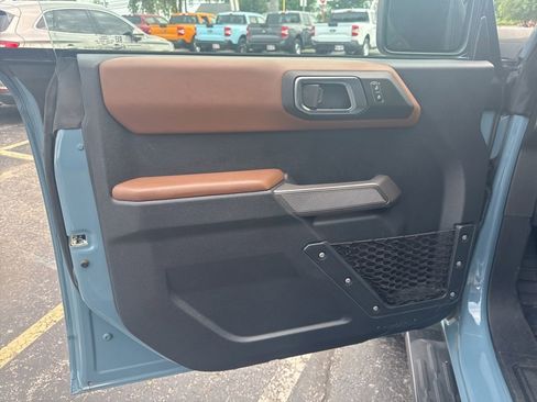 Used 2022 Ford Bronco Outer Banks w/ Sasquatch Package AWD/4WD image 12