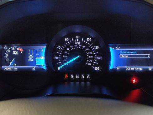 Used 2023 Ford Edge SEL image 23