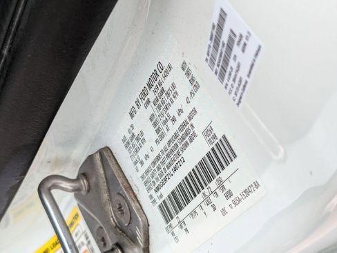 Used 2020 Ford Transit Connect XLT image 31