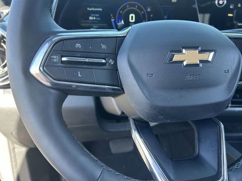 Used 2025 Chevrolet Equinox LT FWD image 25