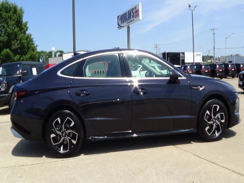 Used 2025 Hyundai Sonata SEL FWD image 5