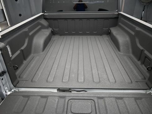 Certified 2024 Jeep Gladiator Sport image 41