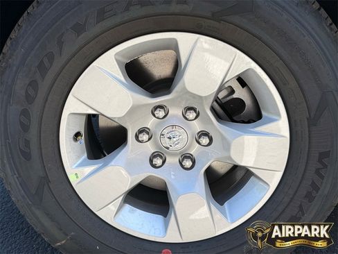 New 2025 RAM 1500 Big Horn image 10