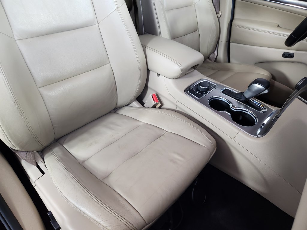 Used 2018 Jeep Grand Cherokee Limited AWD/4WD image 11