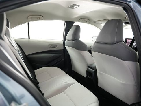 Used 2020 Toyota Corolla LE image 35