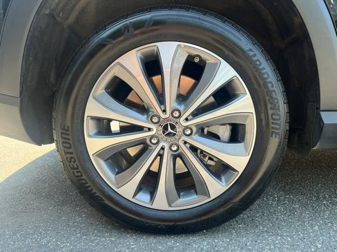 Used 2023 Mercedes-Benz GLE 450 4MATIC image 33