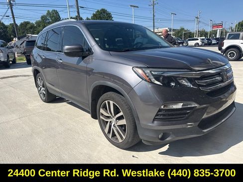 Used 2017 Honda Pilot Elite image 14