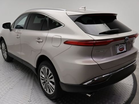 Certified 2024 Toyota Venza Limited image 11