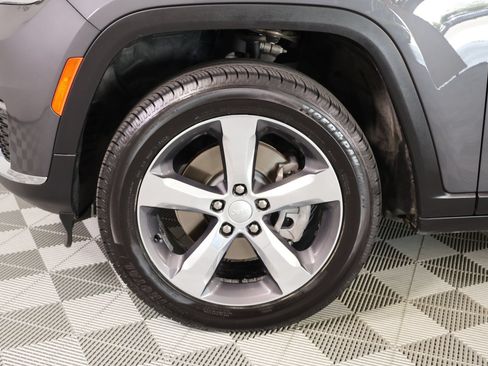 Used 2021 Jeep Grand Cherokee L Limited AWD/4WD image 20