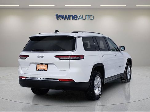Used 2023 Jeep Grand Cherokee L Laredo w/ Luxury Tech Group I AWD/4WD image 5