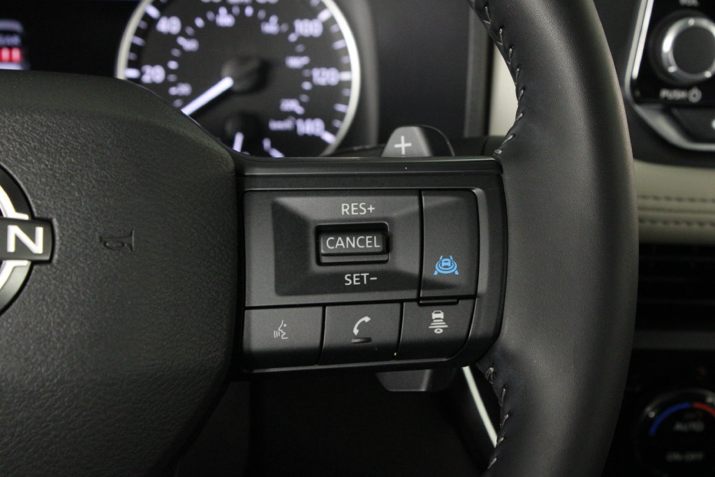 Certified 2025 Nissan Rogue SV w/ SV Premium Package FWD image 30