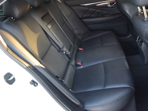 Used 2018 INFINITI Q50 Luxe w/ Essential Package (3.0T Luxe) image 30