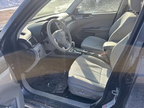 Used 2012 Subaru Forester 2.5X Premium w/ All-Weather Pkg image 12