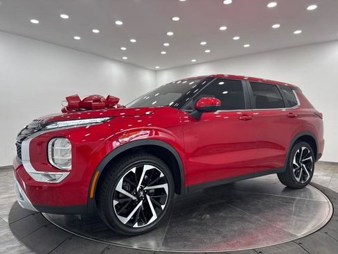 Used 2024 Mitsubishi Outlander SE image 31