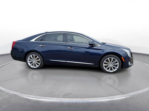 Used 2015 Cadillac XTS Luxury w/ Driver Awareness Package image 9