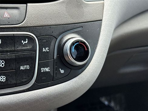 Used 2025 Chevrolet Malibu LT FWD image 35