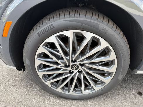 New 2026 Hyundai Palisade Calligraphy FWD image 12