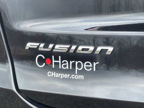 Used 2019 Ford Fusion SEL image 17