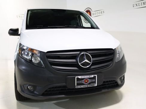 Used 2023 Mercedes-Benz Metris Passenger image 22