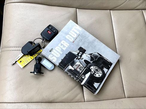 Used 2008 Ford F250 Lariat image 14