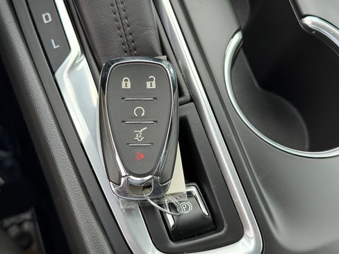 Used 2020 Chevrolet Equinox LT AWD/4WD image 11