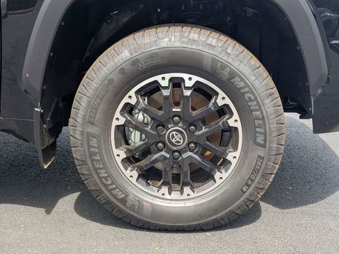 New 2026 Toyota Tundra SR5 AWD/4WD image 11